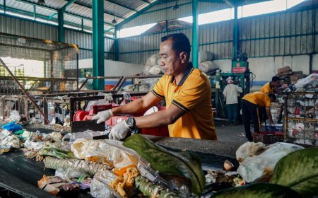 *Hari Bhayangkara ke-80 Jadi Momentum Polda Jatim Perkuat Kepedulian Sosial dan Keagamaan*